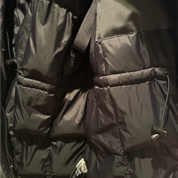 Women’s Canada Goose Parka Size L - Picture 6 of 13